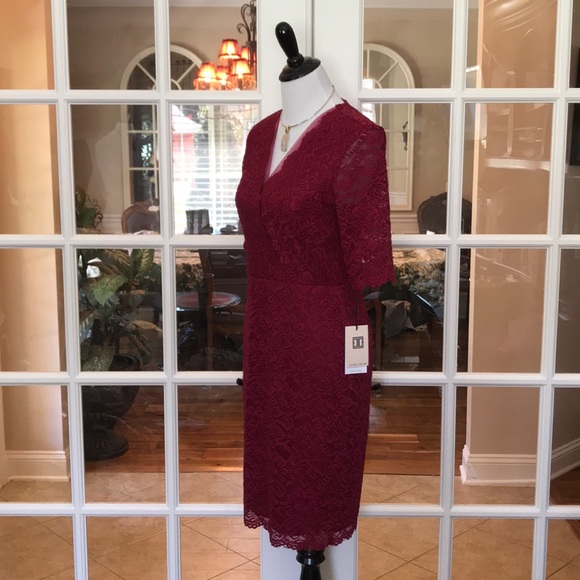 Ivanka Trump Size 8- Red Lace Dress w Sheer Sleeves - Picture 4 of 8